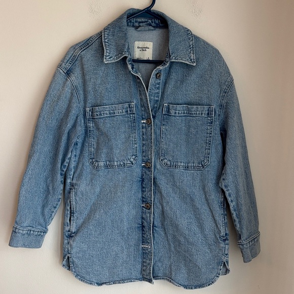 Abercrombie & Fitch Jackets & Blazers - Abercrombie & Fitch Women’s Denim oversized Blue Shacket Jacket small NWOT